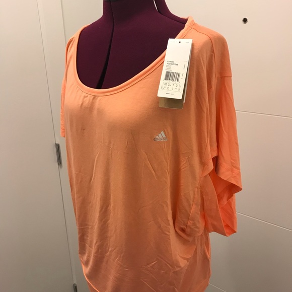 Adidas Yogi Airy Tee - Picture 2 of 5